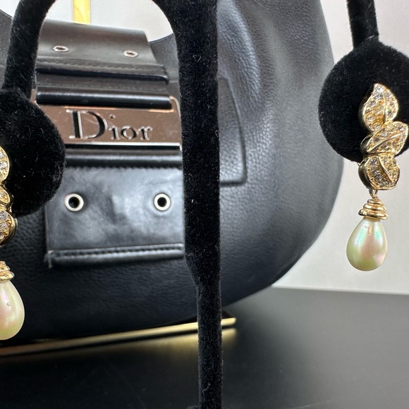 EA4 Vintage Dior crystal leaf pearl drop earrings